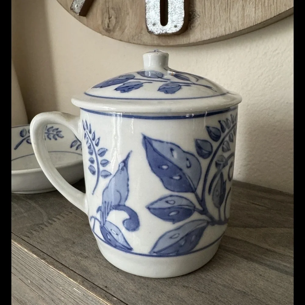 Williams Sonoma White and Blue Floral Lidded Tea Mug with Saucer